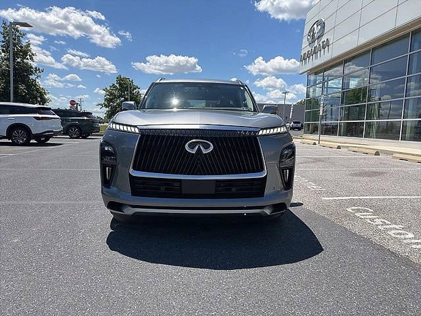 2025 INFINITI QX80 — interior view