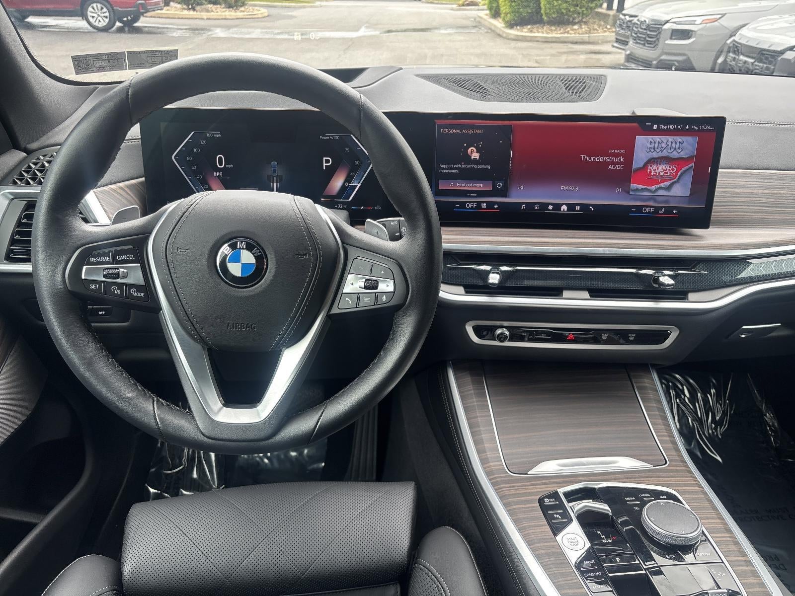 2025 BMW X5 xDrive40i — rear three-quarter view
